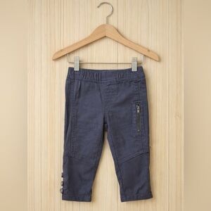 Koala Kids. Dark Gray Cargo Pants with Zipper Pocket. Great Condition. 6/9 mo